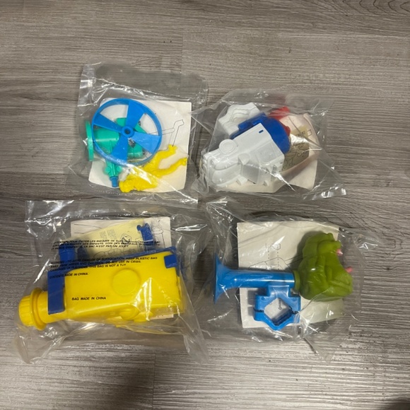 Vintage McDonald’s Ghostbusters Complete Set Brand New - Picture 2 of 3